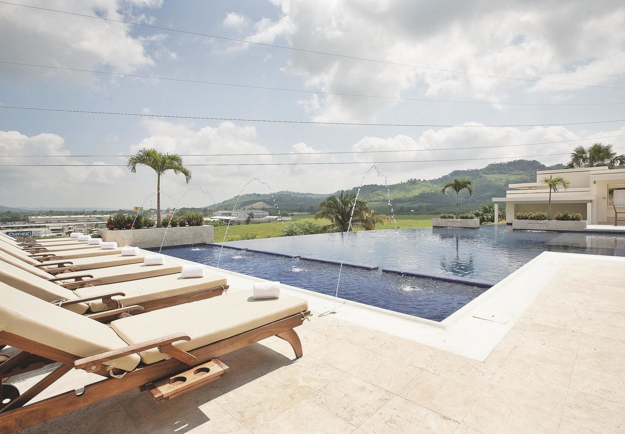 La Quinta By Wyndham Poza Rica Hotel Kültér fotó